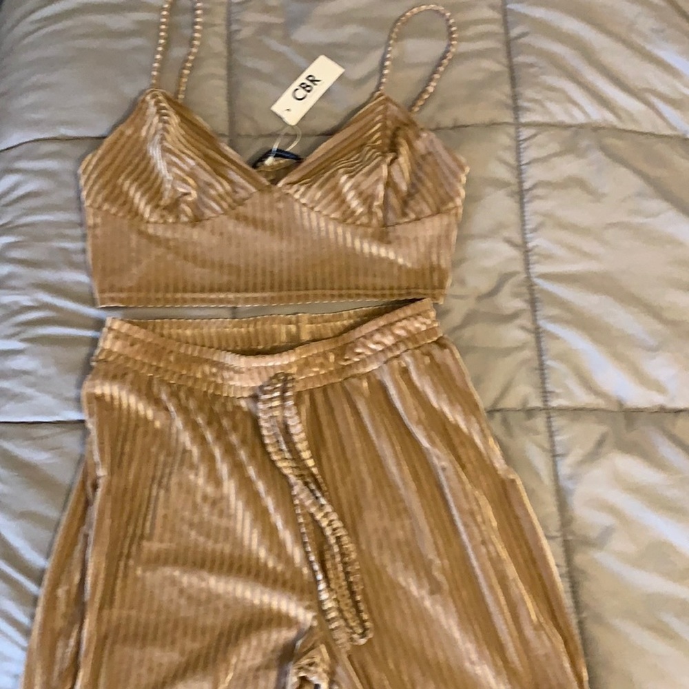 Matching tan set